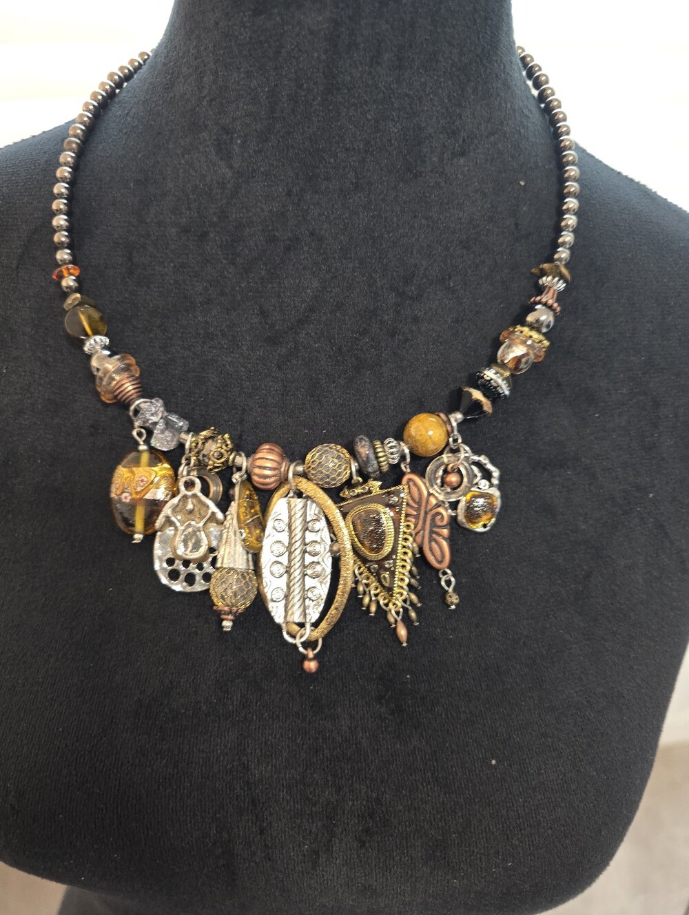 Vintage TRESKA WRE NECKLACE oho Charm Statement n Amber and Antique Gold